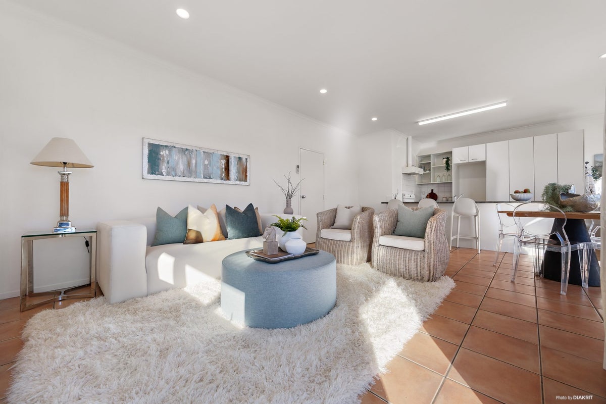 222C Moore Street, Howick, Auckland - Carousel 2
