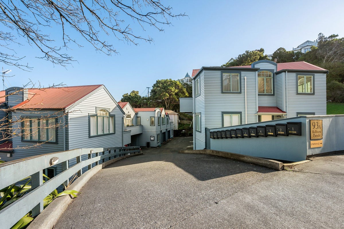 6/93A Kelburn Parade, Kelburn, Wellington - Carousel 1