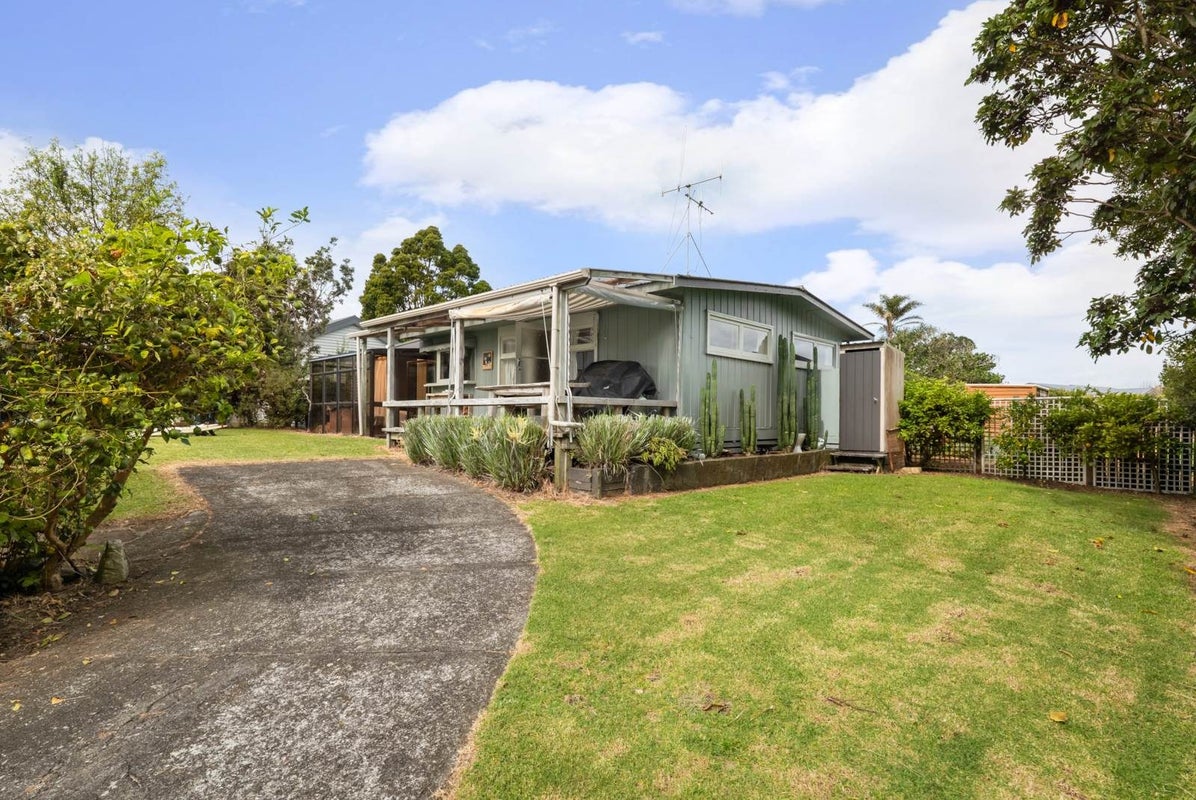 72A The Crescent, Waihi Beach, Waihi Beach - Carousel 2