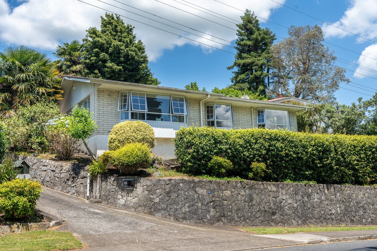 10 Gradara Avenue, Otorohanga, Otorohanga - Carousel 1