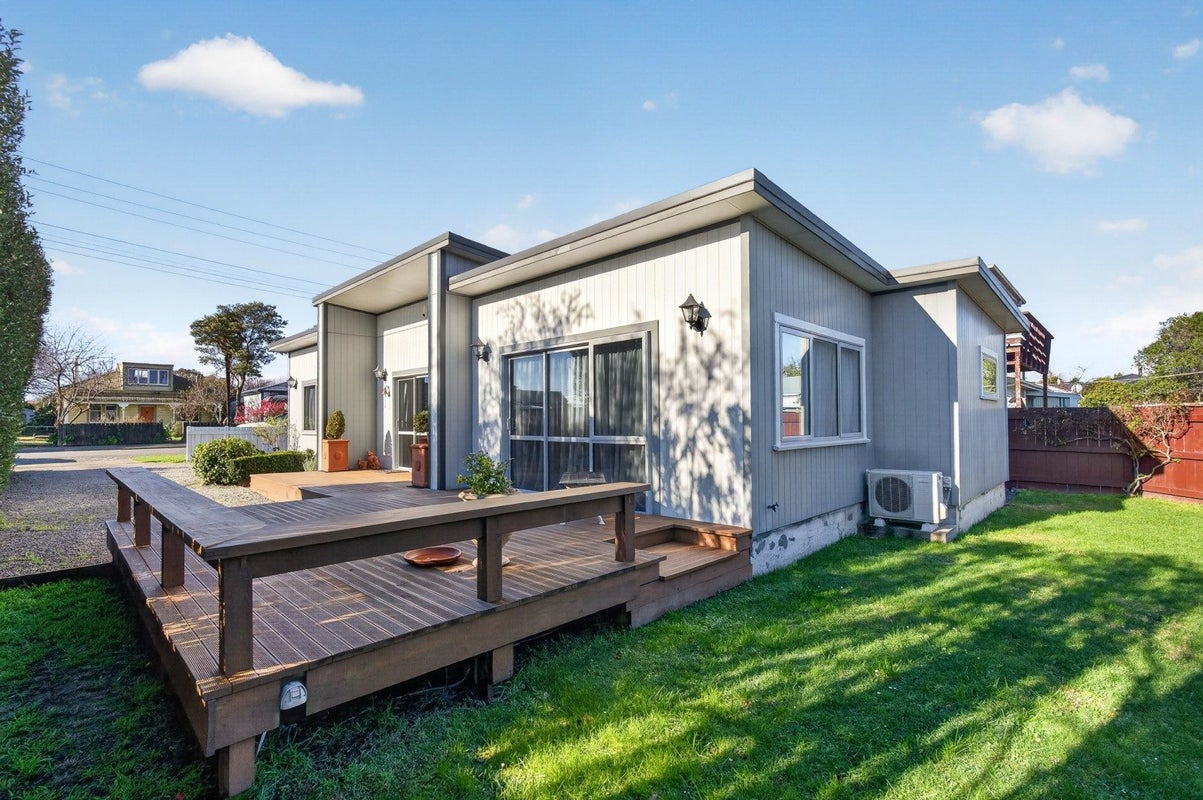 34 Dublin Street, Martinborough - Carousel 2