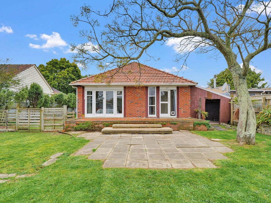 59 Weston Avenue, Roslyn, Palmerston North - Carousel 1