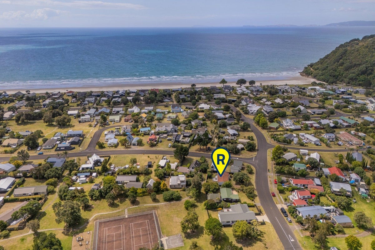 107 Kenwood Drive, Matarangi, Whitianga - Carousel 2