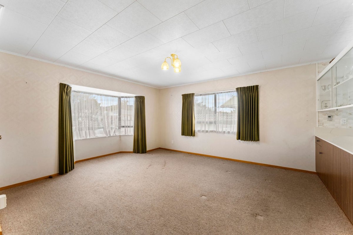 18 Arrow Street, Wakefield - Carousel 2