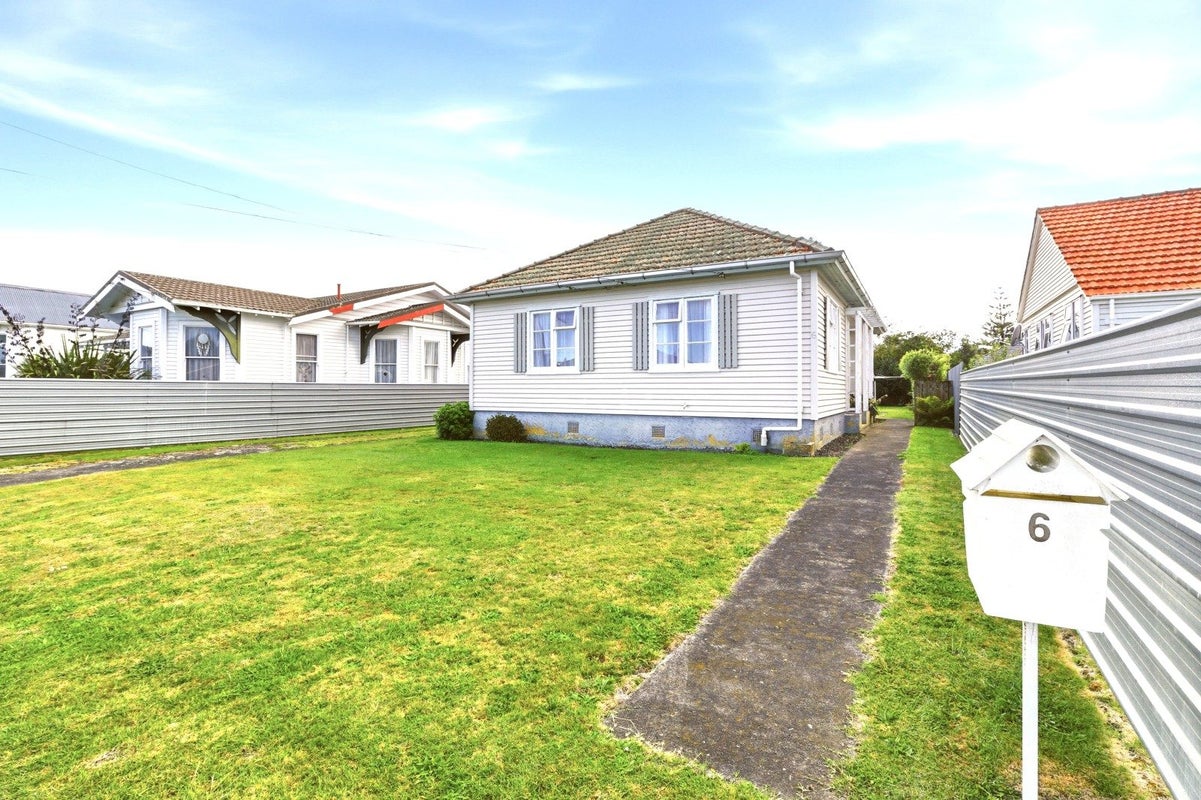 6 Brunswick Road, Aramoho, Whanganui - Carousel 1