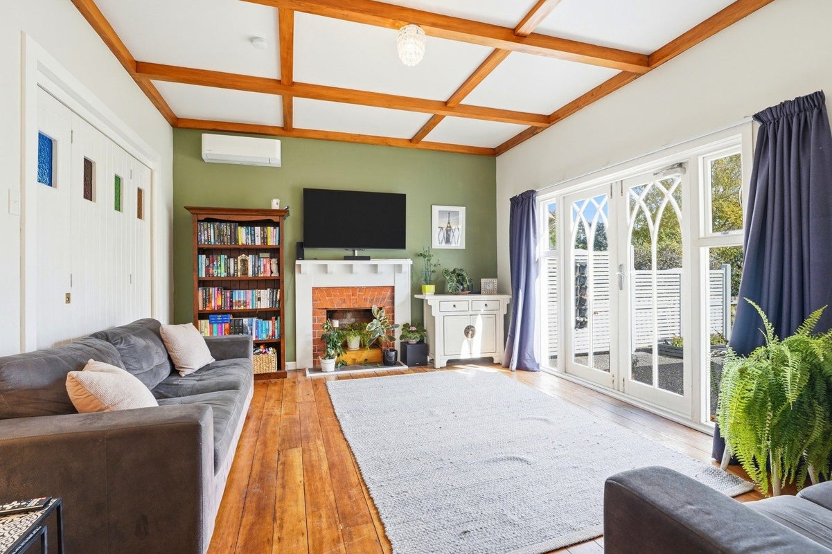 22 Mason Terrace, Gonville, Whanganui - Carousel 2
