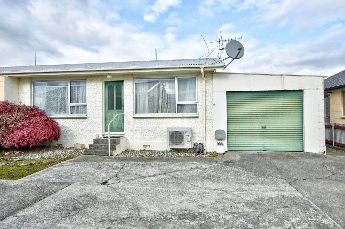 14F Eccles Street, Gore, Gore - Carousel 1