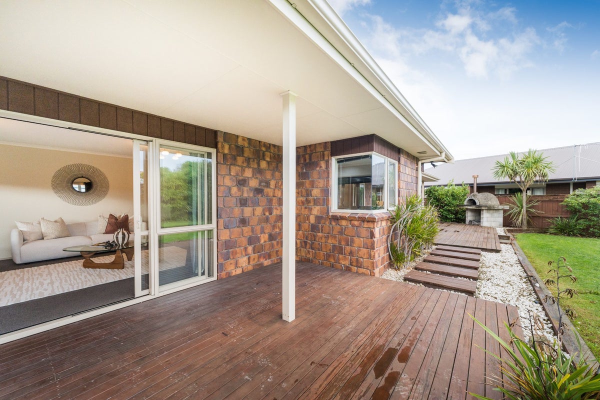 25 Masefield Terrace, Kelvin Grove, Palmerston North - Carousel 31