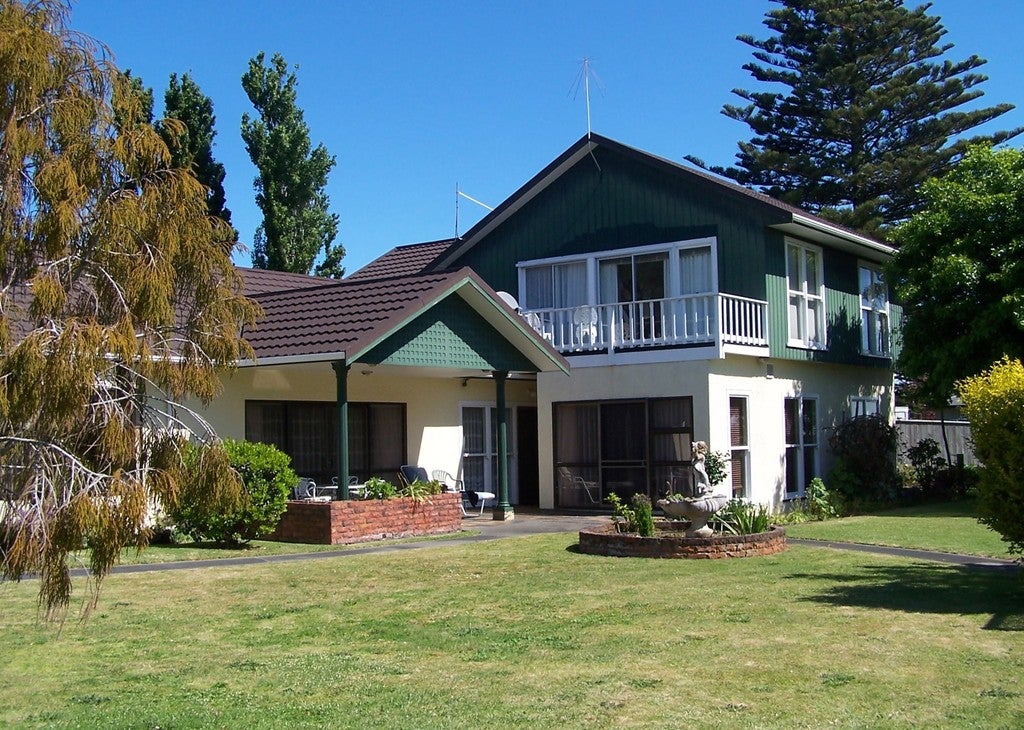 8 Kawau Place, Otamatea, Whanganui - Carousel 1