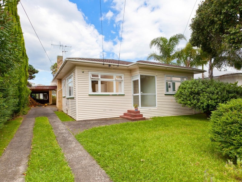 78 Walker Road, Point Chevalier, Auckland - Carousel 1