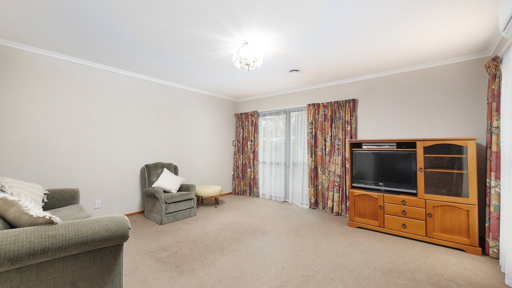 1/94A Condell Avenue, Papanui, Christchurch - Carousel 2
