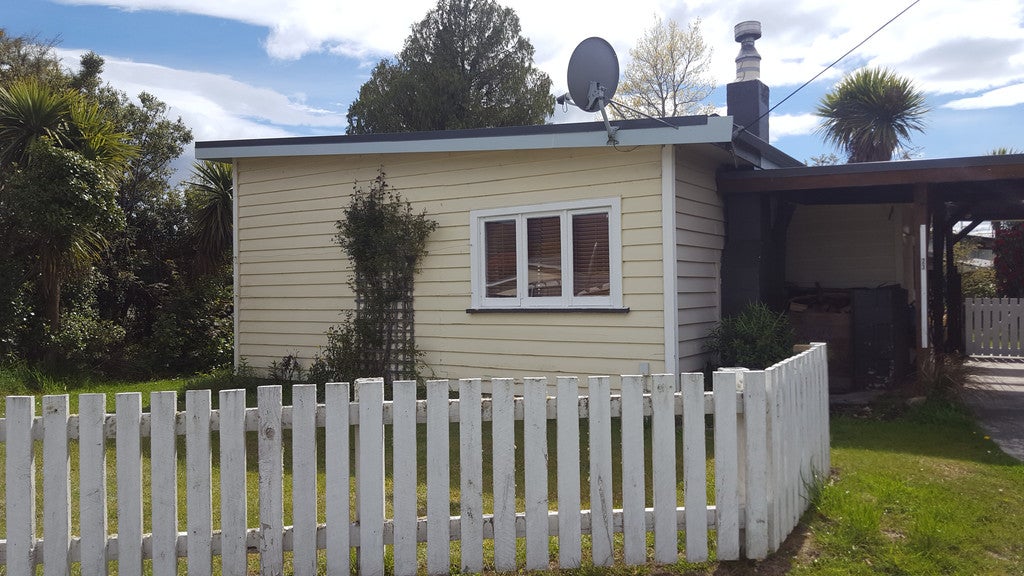 23 McKerrow Street, Te Anau, Te Anau - Carousel 1