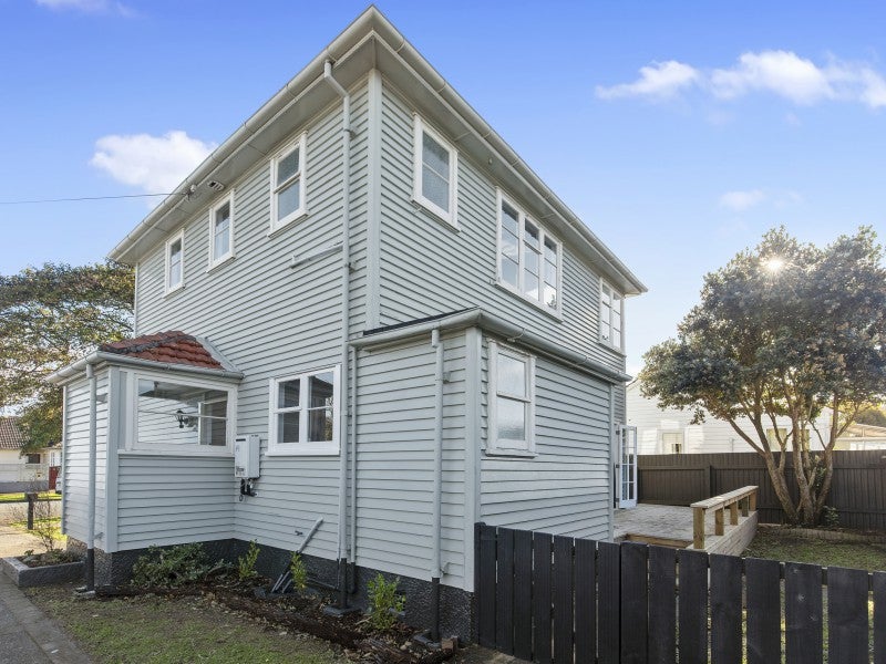 16B Macky Street, Taita, Lower Hutt - Carousel 2