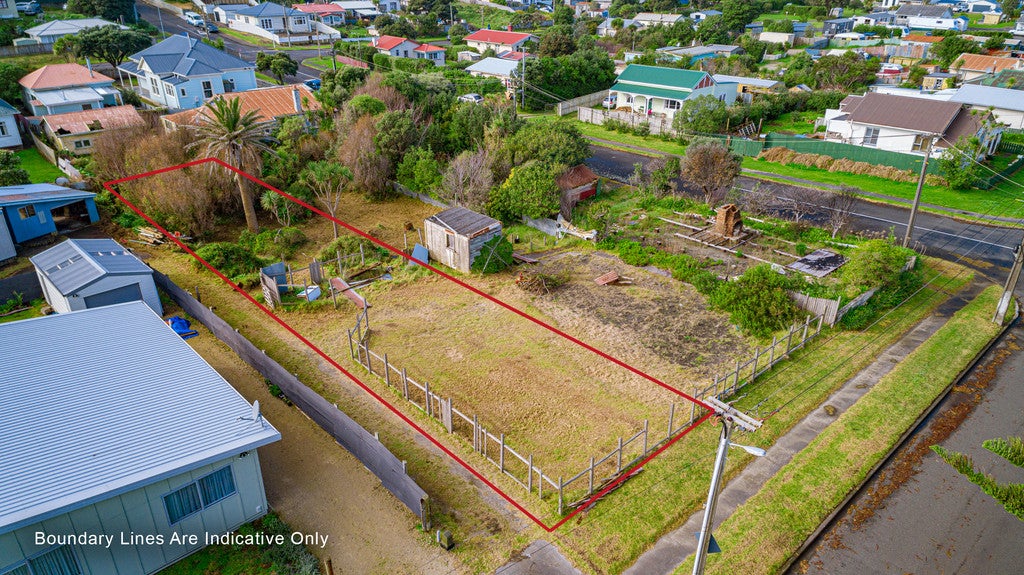 43 Seafront Road, Castlecliff, Whanganui - Carousel 1
