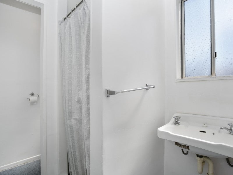 6/121 Bell RD, GRACEFIELD, LOWER HUTT - Carousel 11