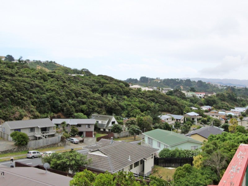 54 Omapere Street, Whitby, Porirua - Carousel 2
