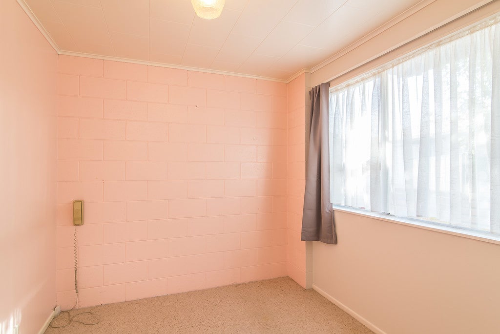 8/14 Ngatitoa Street, Takapuwahia, Porirua - Carousel 2