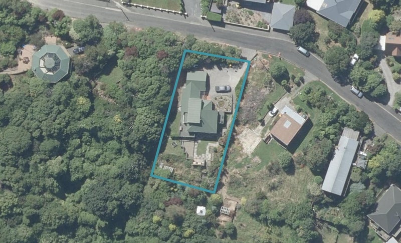 11 Weka Street, Saint Leonards, Dunedin - Carousel 1