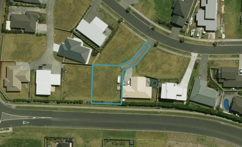102 Barbados Way, One Tree Point - Carousel 1