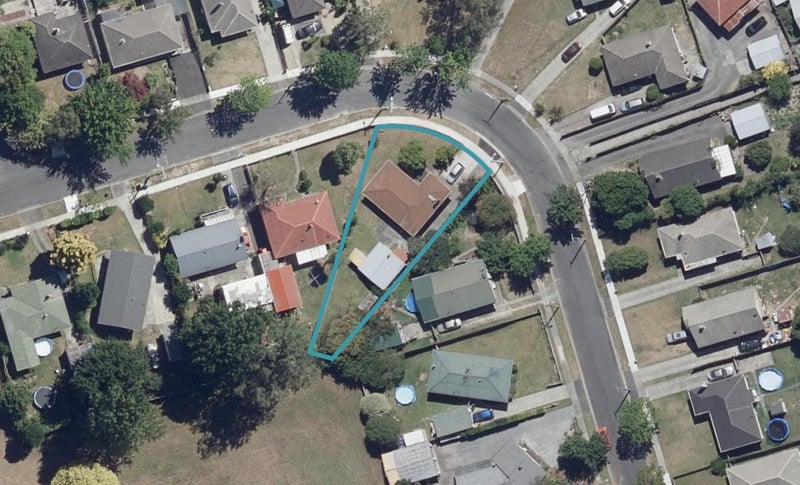 48 Marshall Street, Fairfield, Hamilton - Carousel 1