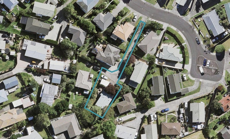 21 Loughanure Place, Massey, Auckland - Carousel 1