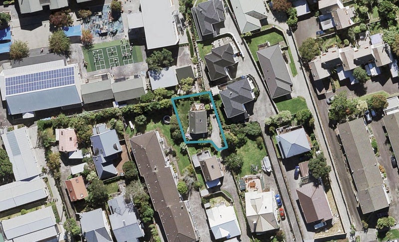 16C Seaview Terrace, Mount Albert, Auckland - Carousel 1