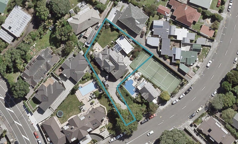 1 Bloomfield Terrace, Hutt Central, Lower Hutt - Carousel 1
