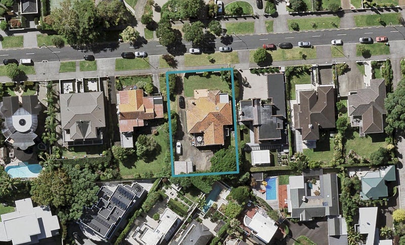 14 Tuhaere Street, Orakei, Auckland - Carousel 1