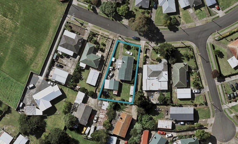 201/16 Wroughton Crescent, Otara, Auckland - Carousel 1