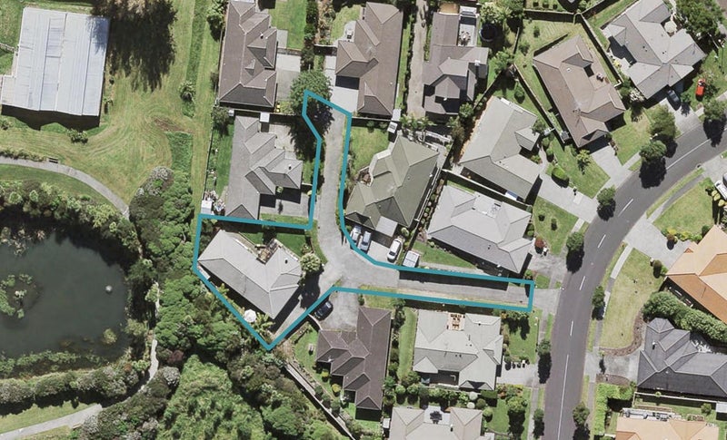 92 Buscomb Avenue, Henderson, Auckland - Carousel 1