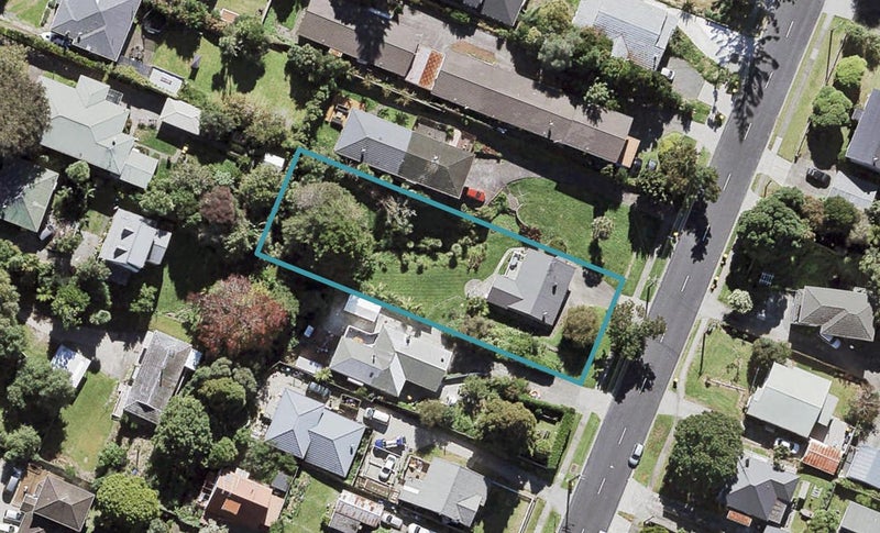 16 Nikau Street, New Lynn, Auckland - Carousel 1