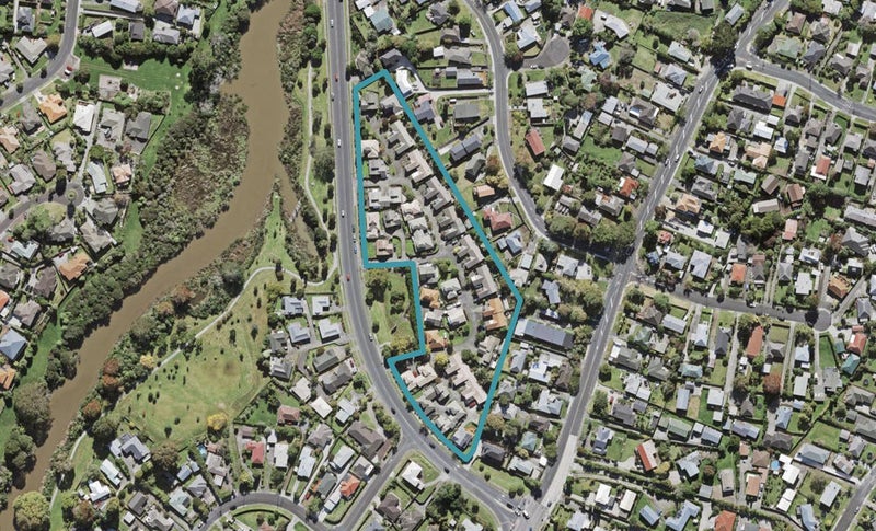 27B Central Park Drive, Te Atatu South, Auckland - Carousel 1