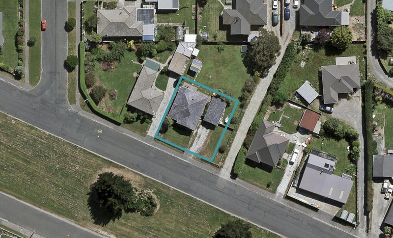 102 Moulson Street, Strathern, Invercargill - Carousel 1