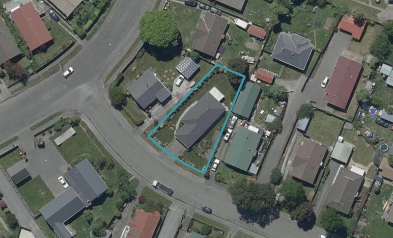 34 Pensacola Crescent, Broomfield, Christchurch - Carousel 1