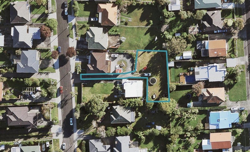 21A Pinewood Street, Avondale, Auckland - Carousel 1