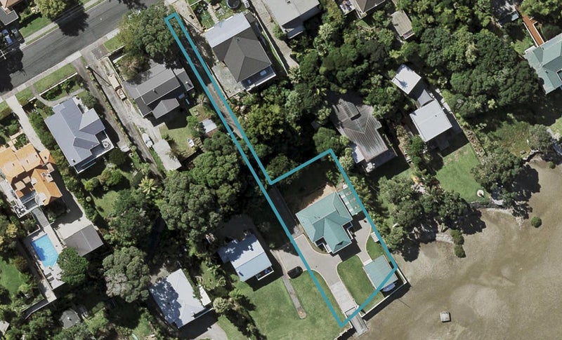 85 Norwood Road, Bayswater, Auckland - Carousel 1