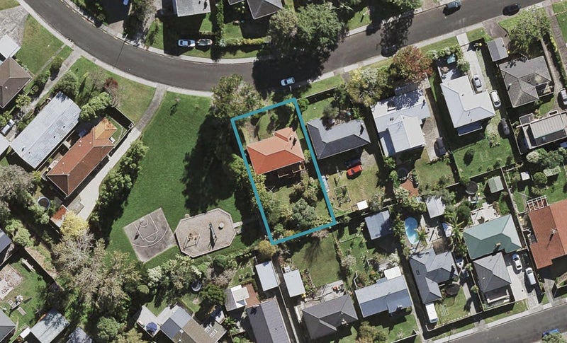 34 Stanaway Street, Hillcrest, Auckland - Carousel 1