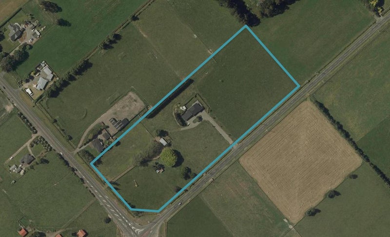 618 Kairanga Bunnythorpe Road, Newbury, Palmerston North - Carousel 1