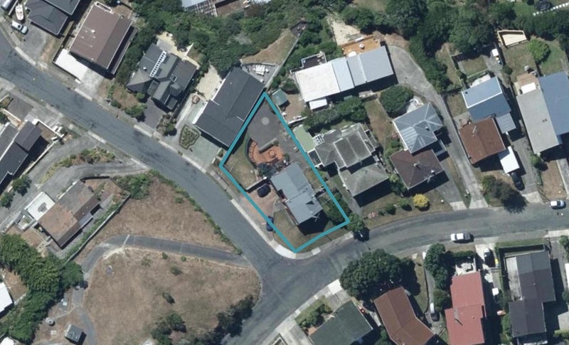 46 Pope Street, Camborne, Porirua - Carousel 1