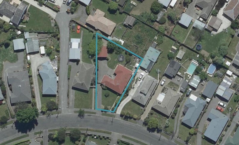 16 Glenmore Avenue, Casebrook, Christchurch - Carousel 1