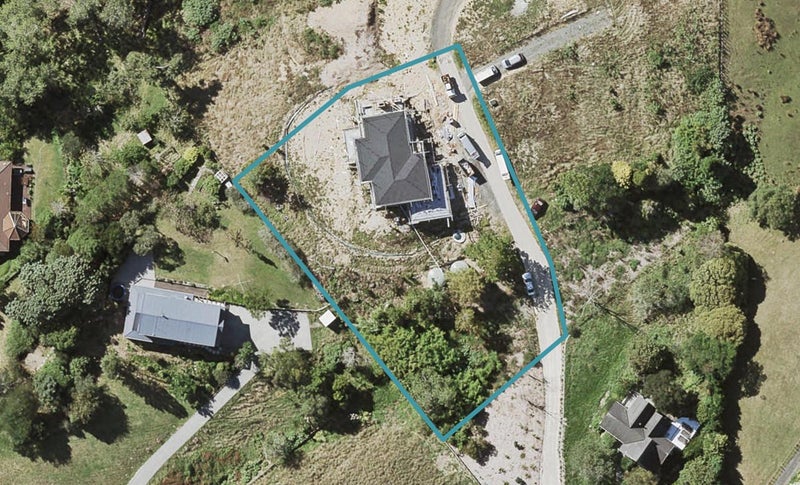 41A Gracechurch Drive, Flat Bush, Auckland - Carousel 1
