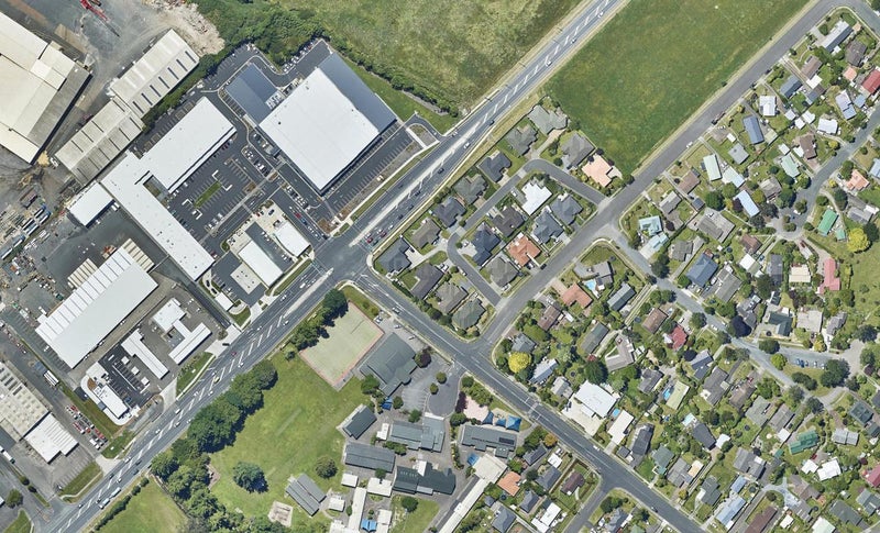 6 Owhatiura Drive, Lynmore, Rotorua - Carousel 1