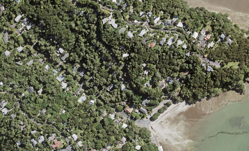 79 Otitori Bay Road, Titirangi, Auckland - Carousel 1