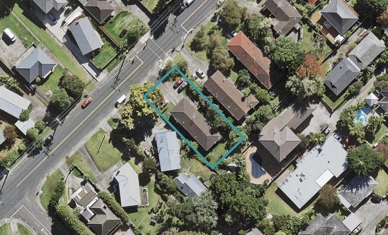 1/95 Archers Road, Hillcrest, Auckland - Carousel 1