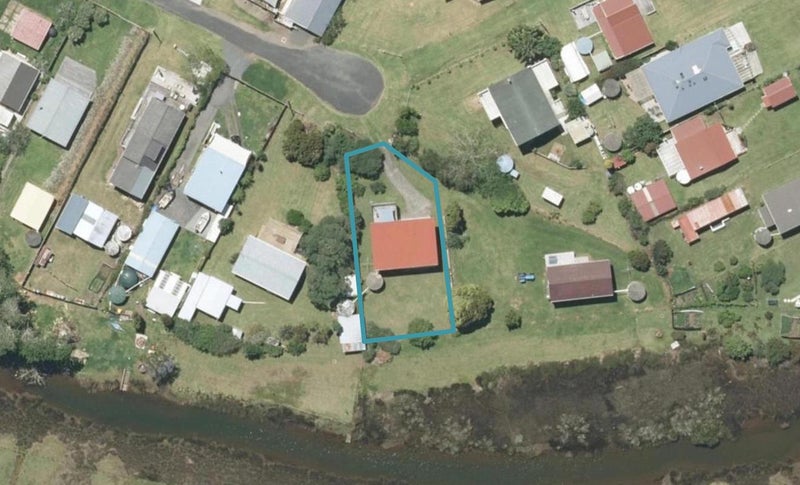 12 Omutu Street, Ōakura, Hikurangi - Carousel 1