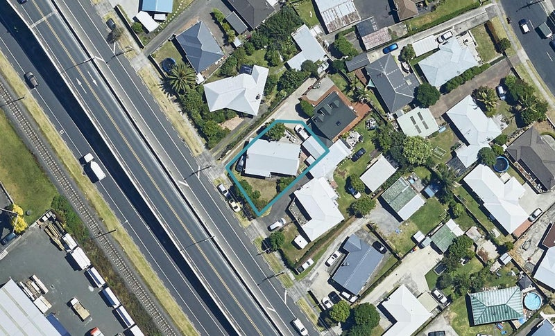 581A Maunganui Road, Mount Maunganui, Mount Maunganui - Carousel 1