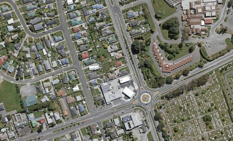 16 Racecourse Road, Glengarry, Invercargill - Carousel 1