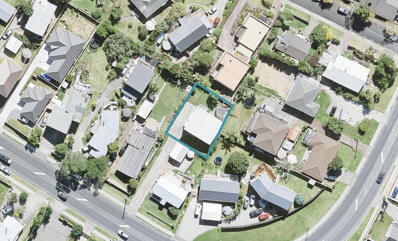 816A Whangaparaoa Road, Manly, Whangaparaoa - Carousel 1