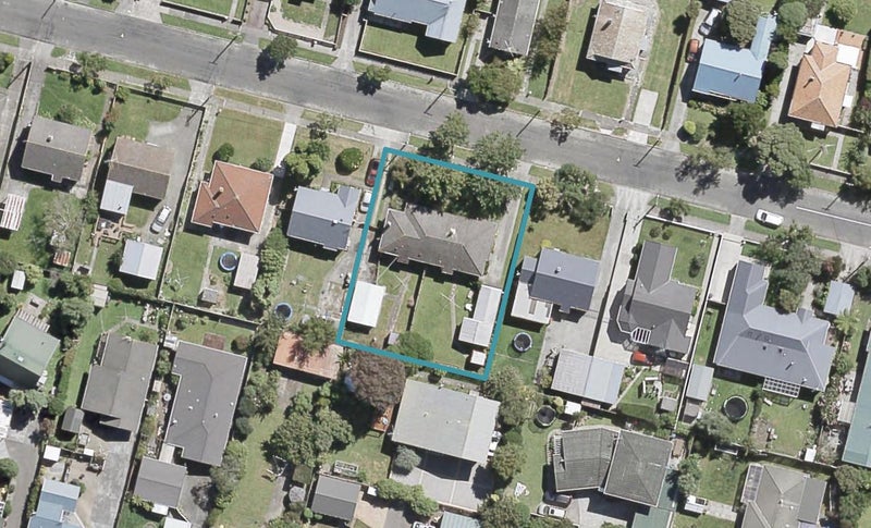 1/18 Rumgay Street, Fairfield, Lower Hutt - Carousel 1