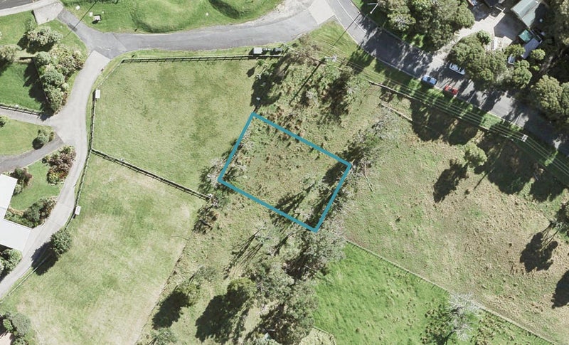 4 Awanui Road, Red Beach, Red Beach - Carousel 1